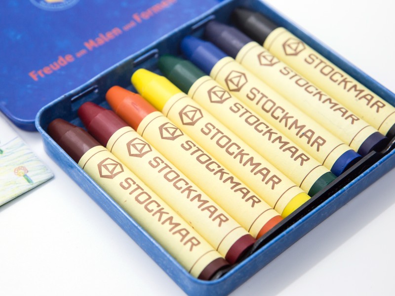 Méhviasz ceruza 8 színű - fémdobozban - Stockmar